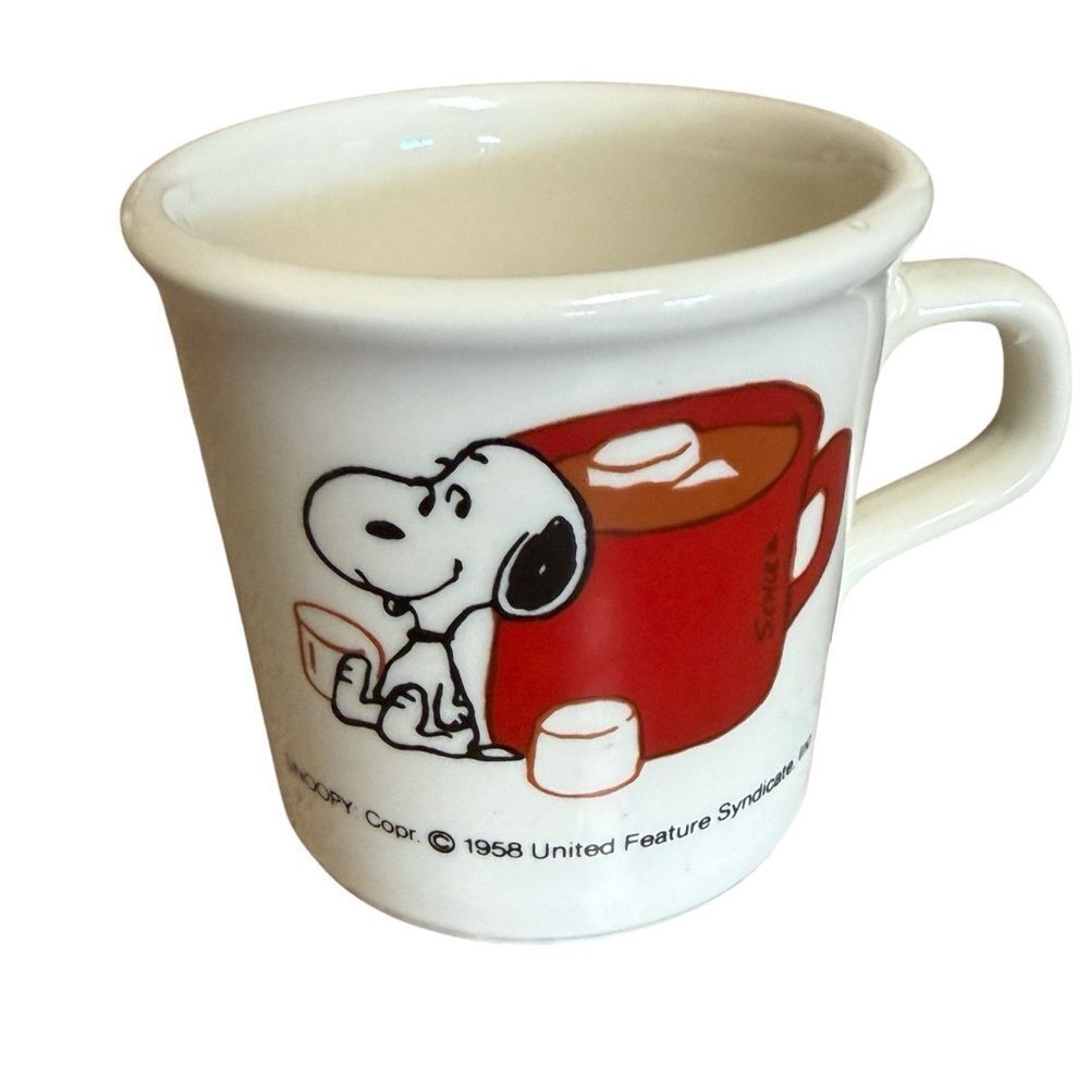 Vintage 1958 Snoopy Ceramic Mug Featuring a "Hot Cocoa With Marshmallows" Design